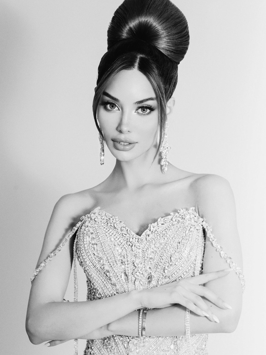 Black and white portrait of Nathalie in an evening gown